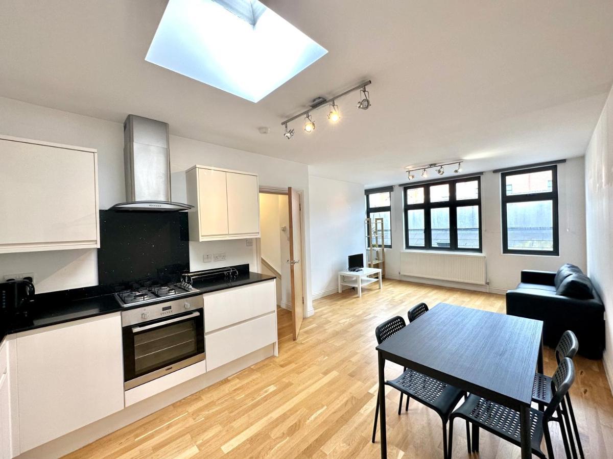 137 Guest House Camden Town Лондон Экстерьер фото