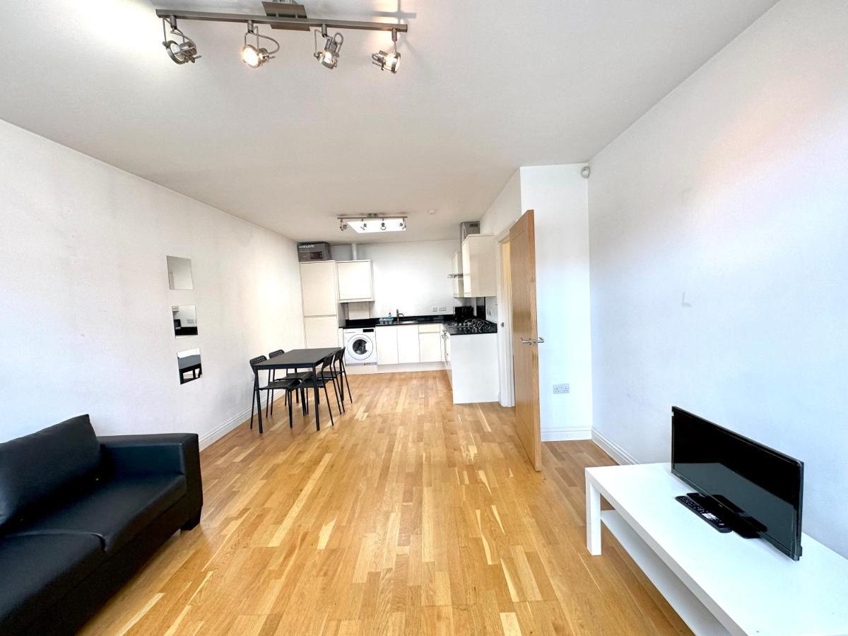 137 Guest House Camden Town Лондон Экстерьер фото